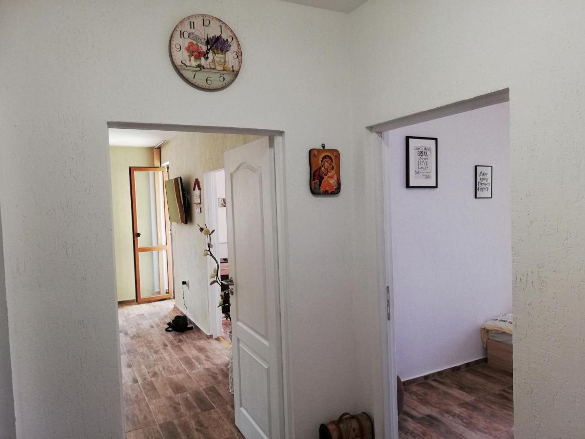 Petrov Apartment Trjavna Eksteriør bilde