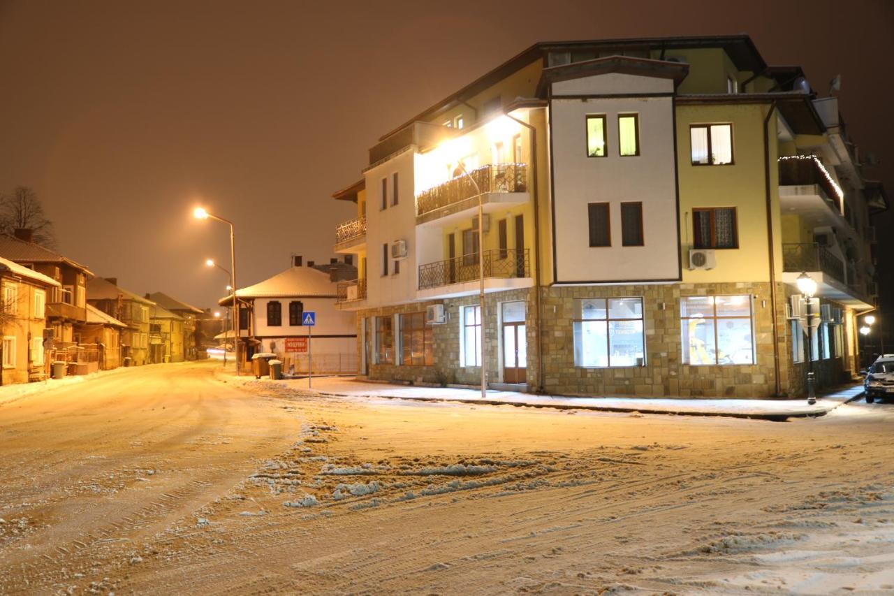 Petrov Apartment Trjavna Eksteriør bilde